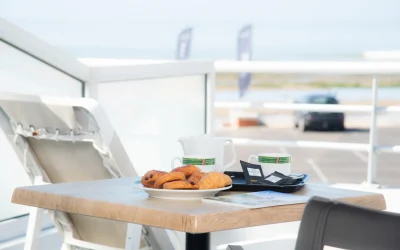 Hotel-les-dunes-la-tranche-sur-mer-chambre-privilege-vue-mer-terrasse