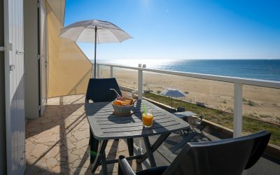 hotel-les-dunes-Villa-de-le-mer-V1-studio-terrasse-séjour-la-tranche-sur-mer-vendee-la-tranche-sur-mer-vendee